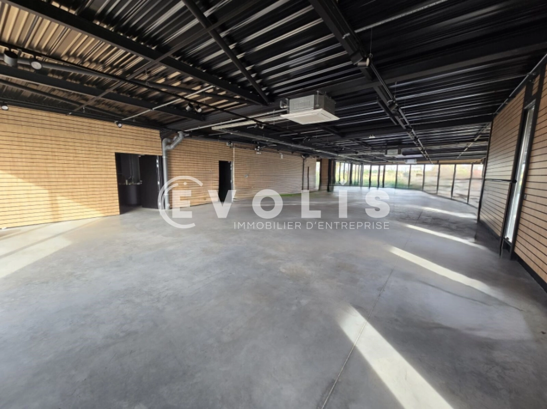 Photo 10 – location Locaux commerciaux	MARCOUSSIS (91460)