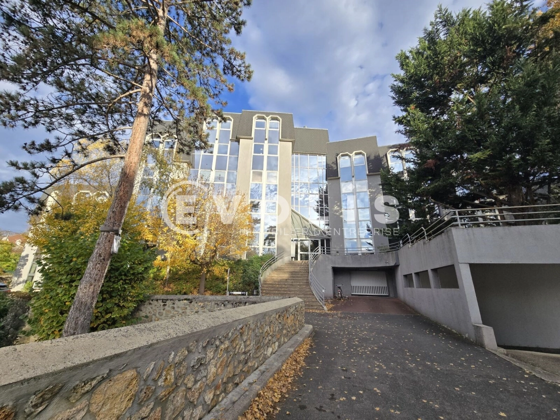 Photo 1 – location bureaux	ORSAY (91400)
