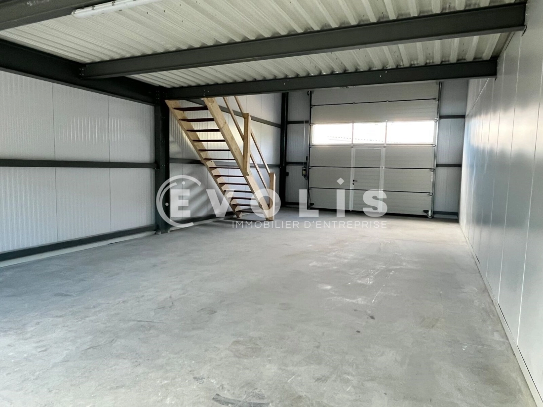 Photo 2 – location Entrepôts / activités	ANDERNOS LES BAINS (33510)