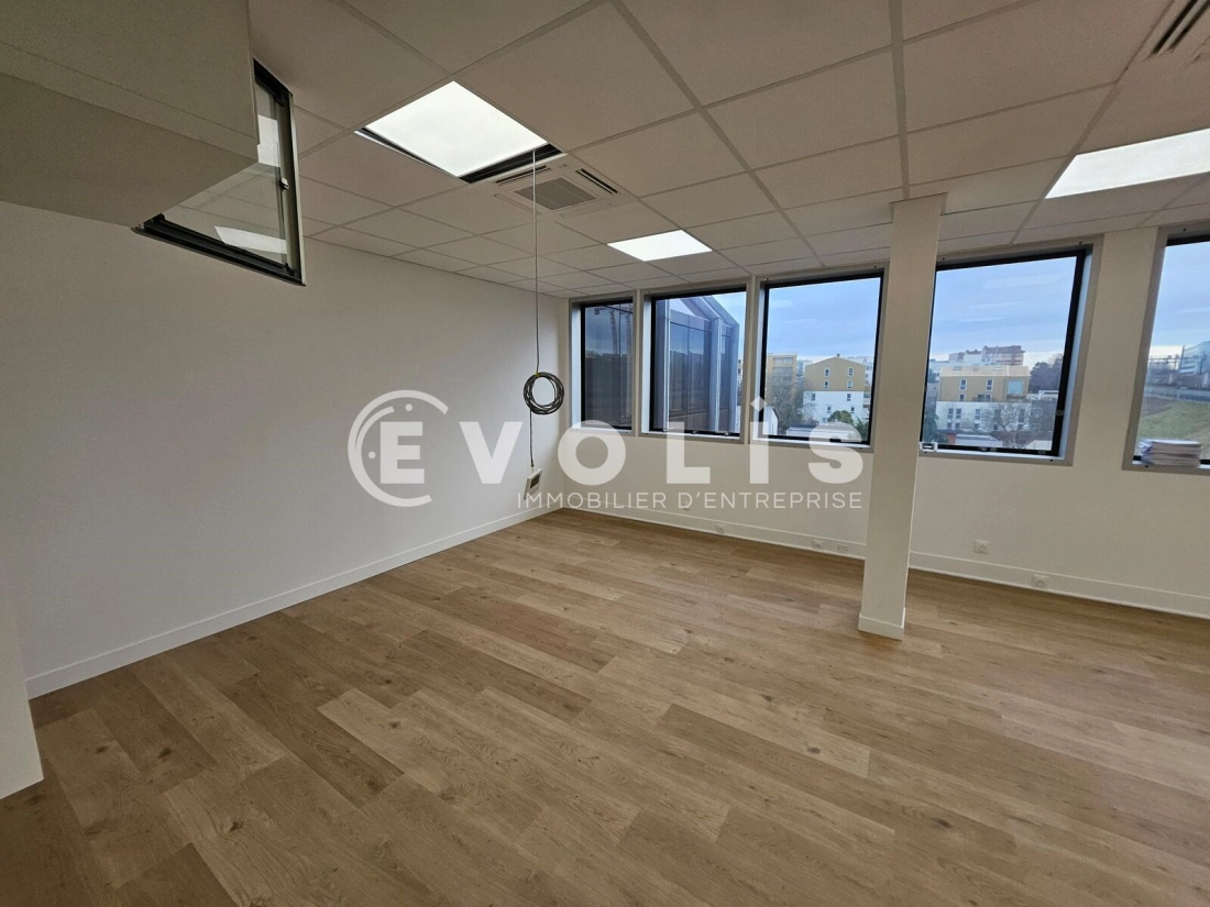 Photo 2 – location bureaux	MALAKOFF (92240)