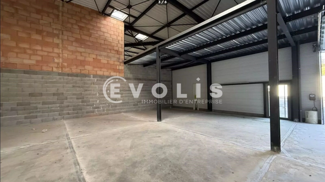 Photo 6 – location Entrepôts / activités	SAINT-GENIS-LAVAL (69230)