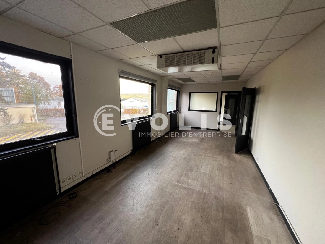 Photo 14 – location Entrepôts / activités	ETAMPES (91150)