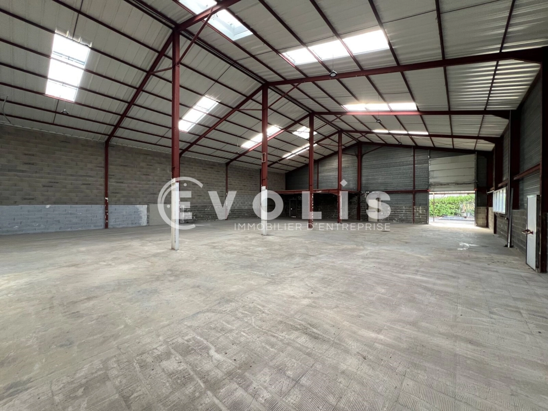 Photo 3 – location Entrepôts / activités	VILLEFRANCHE SUR SAONE (69400)