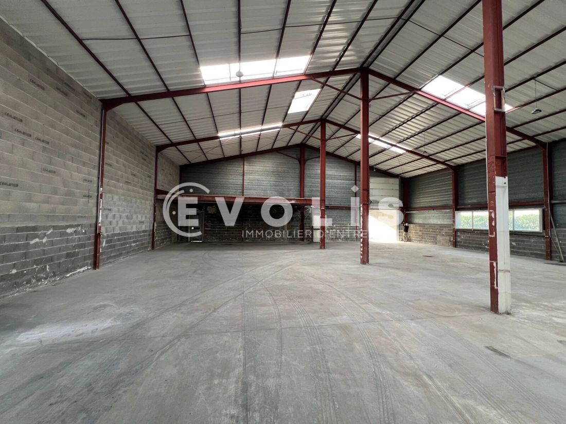 Photo 5 – location Entrepôts / activités	VILLEFRANCHE SUR SAONE (69400)