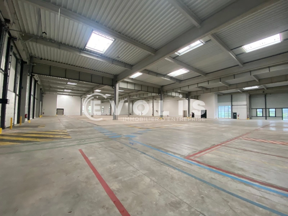 Photo 5 – location Entrepôts / activités	SUCY EN BRIE (94370)