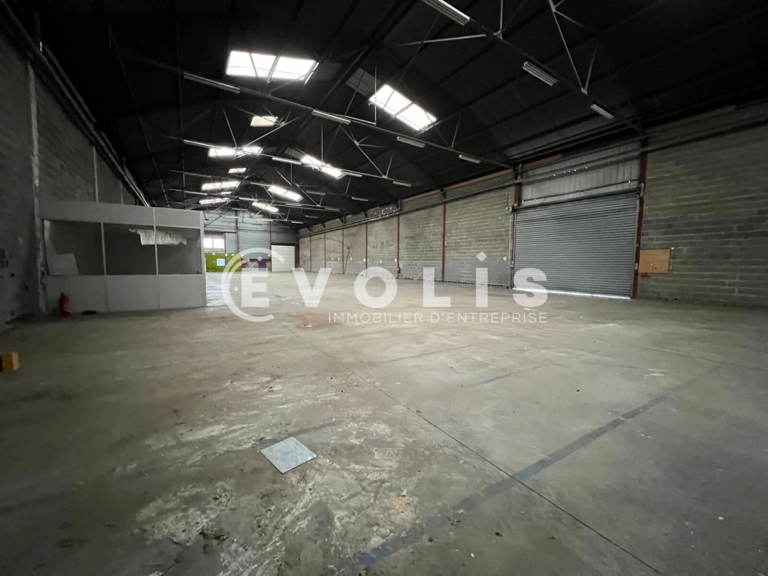 Photo 6 – location Entrepôts / activités	VENISSIEUX (69200)