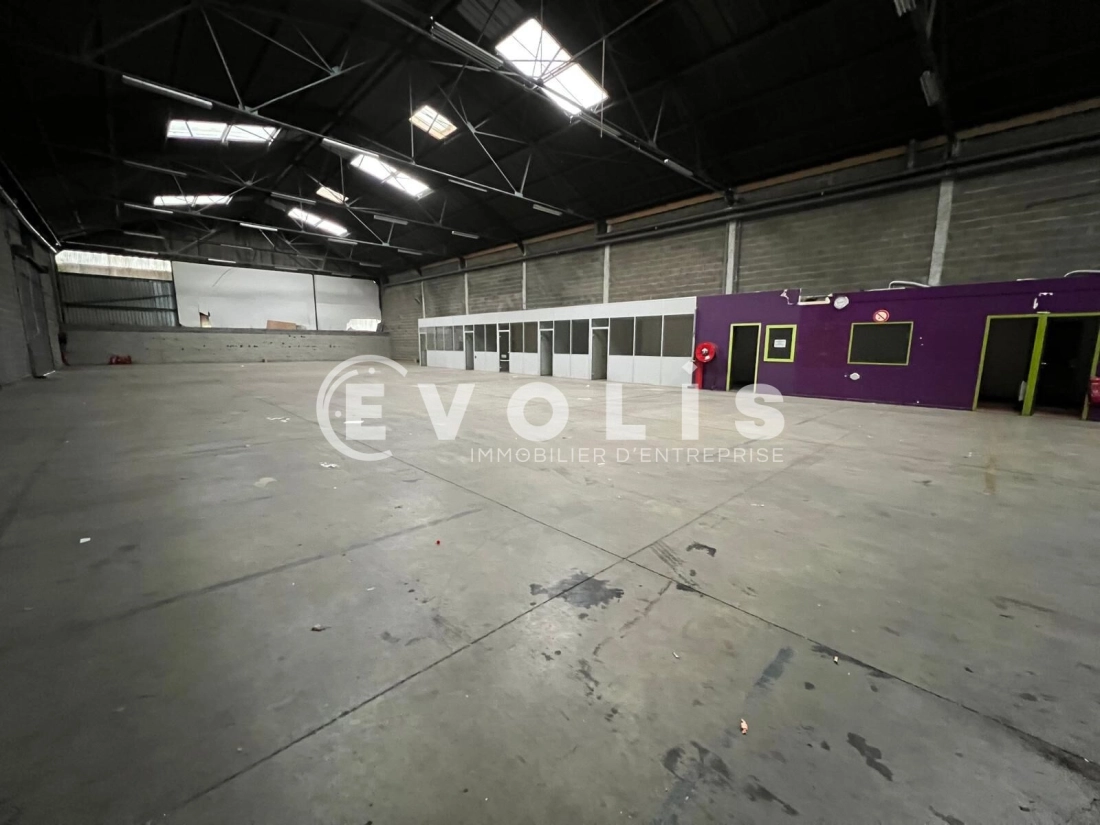 Photo 8 – location Entrepôts / activités	VENISSIEUX (69200)