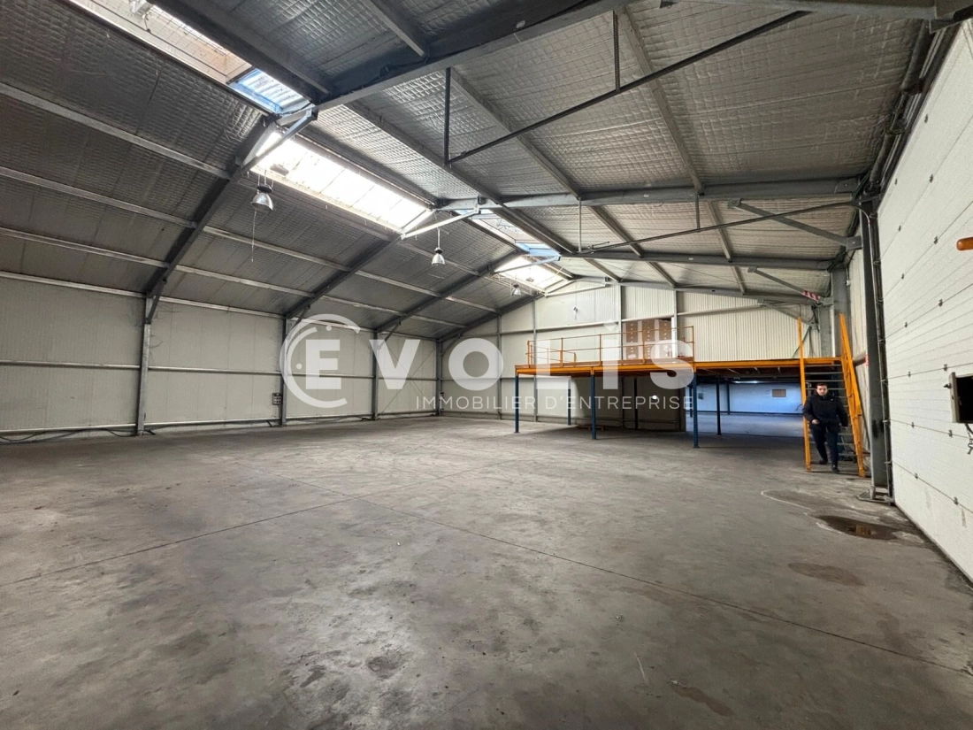 Photo 10 – vente Entrepôts / activités	FAREINS (01480)