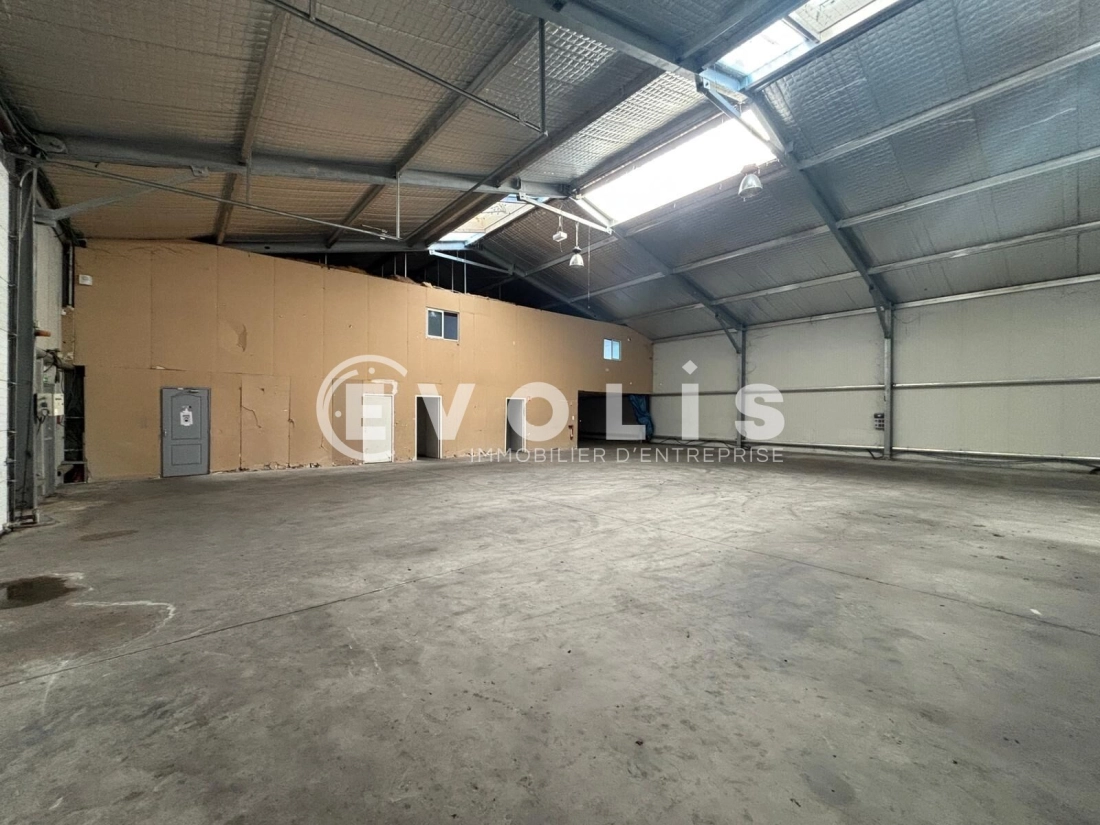 Photo 11 – vente Entrepôts / activités	FAREINS (01480)