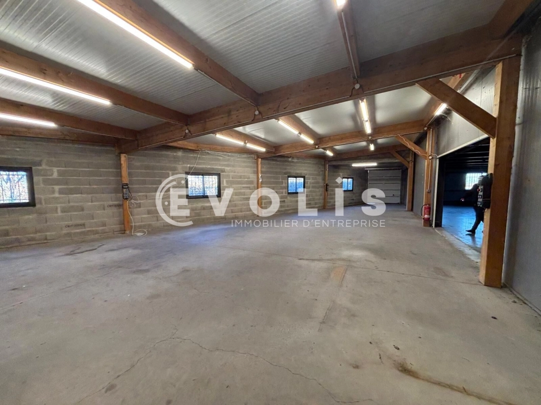 Photo 13 – vente Entrepôts / activités	FAREINS (01480)