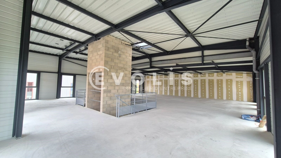 Photo 2 – location bureaux	SERRIS (77700)