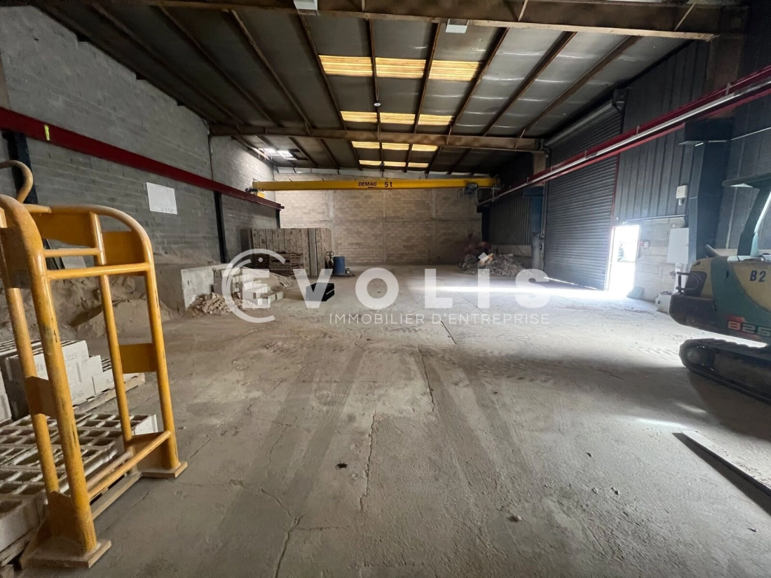 Photo 6 – location Entrepôts / activités	OZOIR LA FERRIERE (77330)