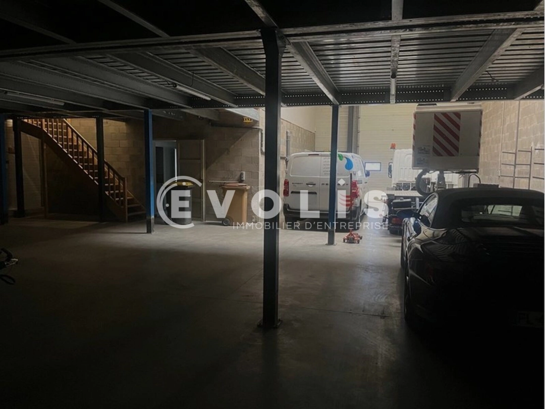 Photo 3 – vente Entrepôts / activités	GLEIZE (69400)