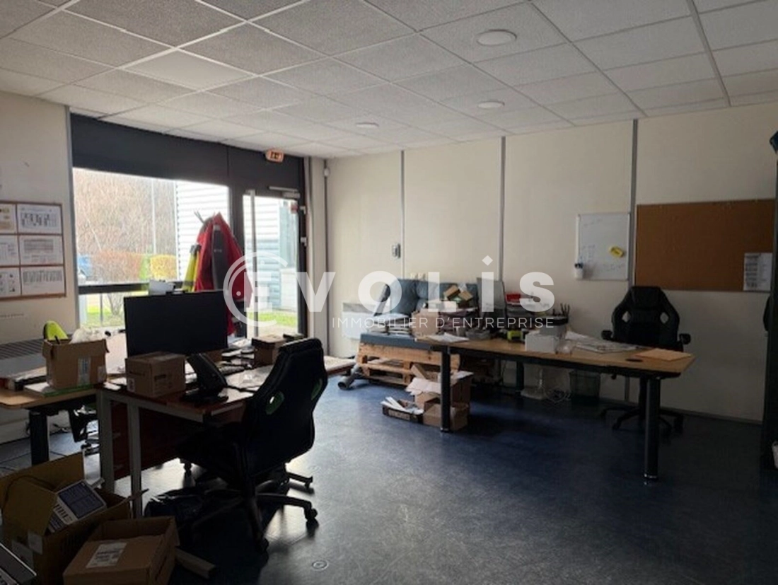 Photo 10 – location Entrepôts / activités	ECHIROLLES (38130)