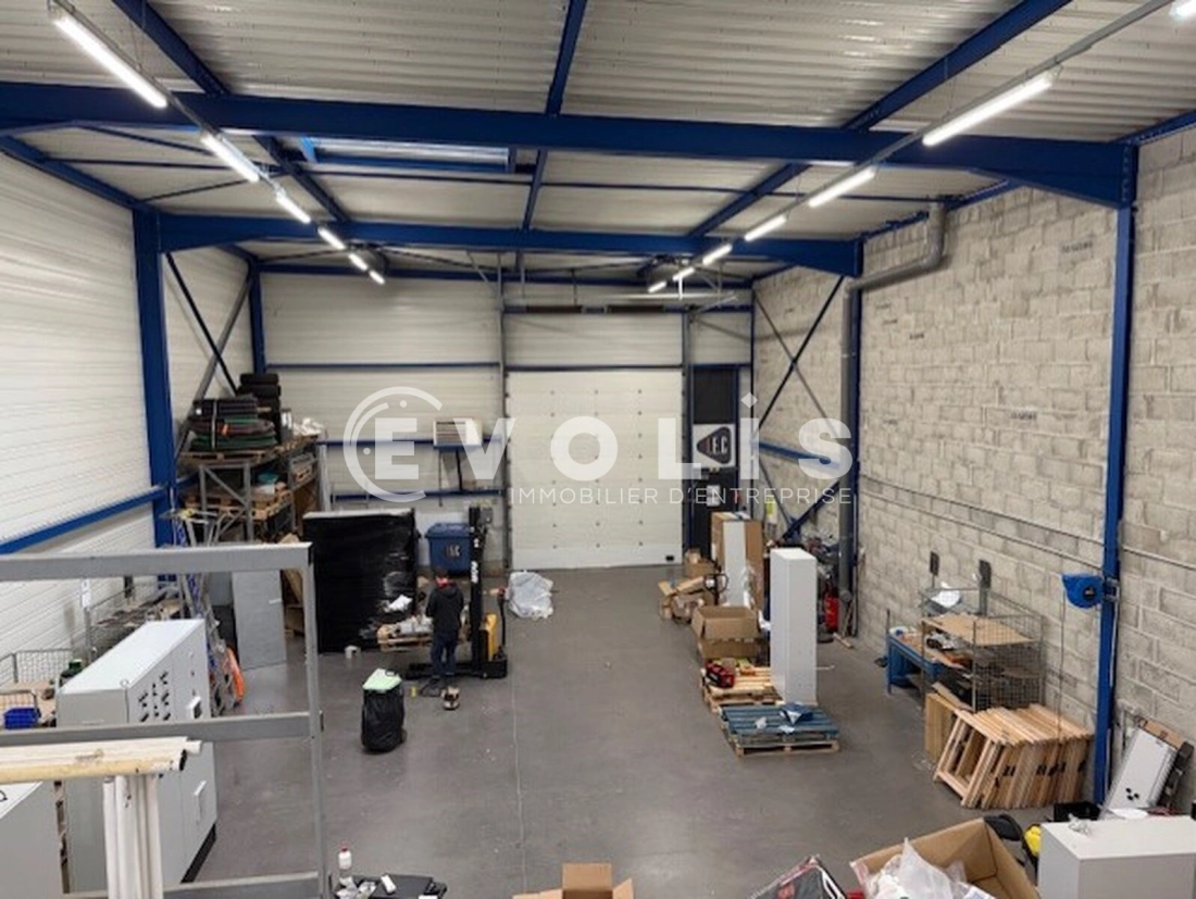 Photo 13 – location Entrepôts / activités	ECHIROLLES (38130)