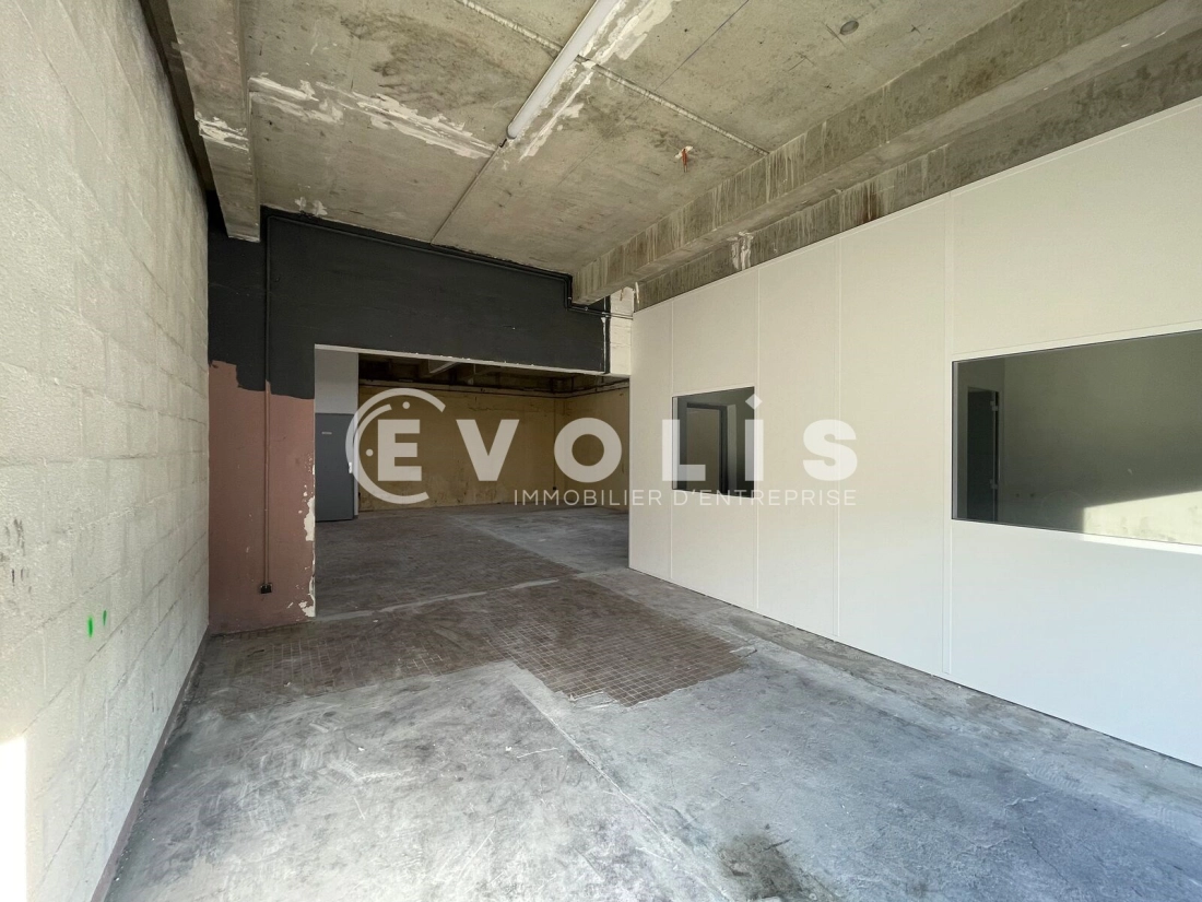 Photo 1 – location Entrepôts / activités	BORDEAUX (33000)