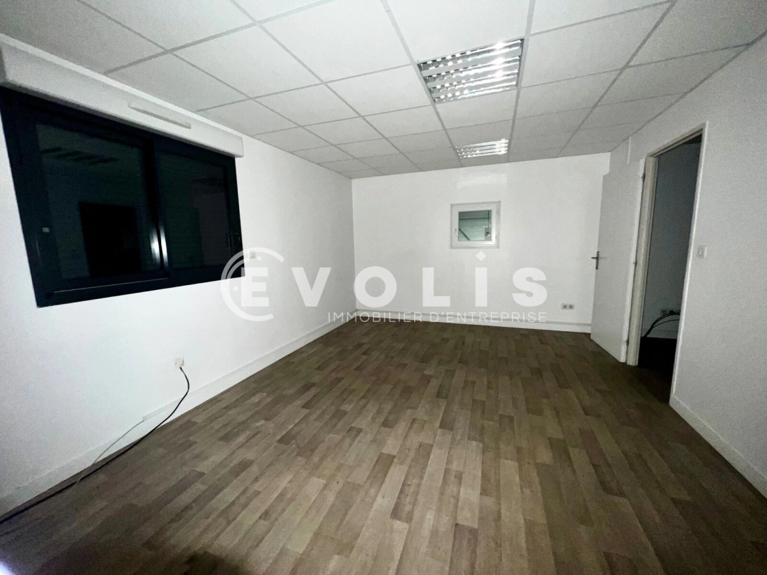 Photo 6 – location Entrepôts / activités	AUDENGE (33980)