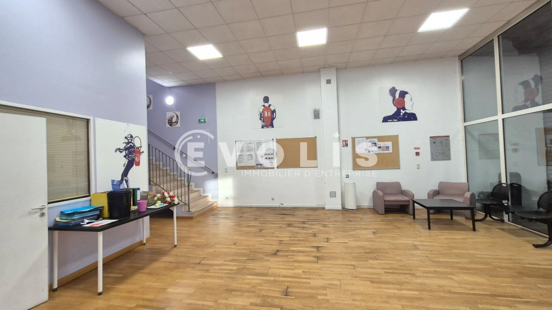 Photo 9 – vente Entrepôts / activités	NOISIEL (77186)