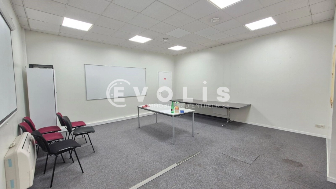 Photo 8 – vente Entrepôts / activités	NOISIEL (77186)