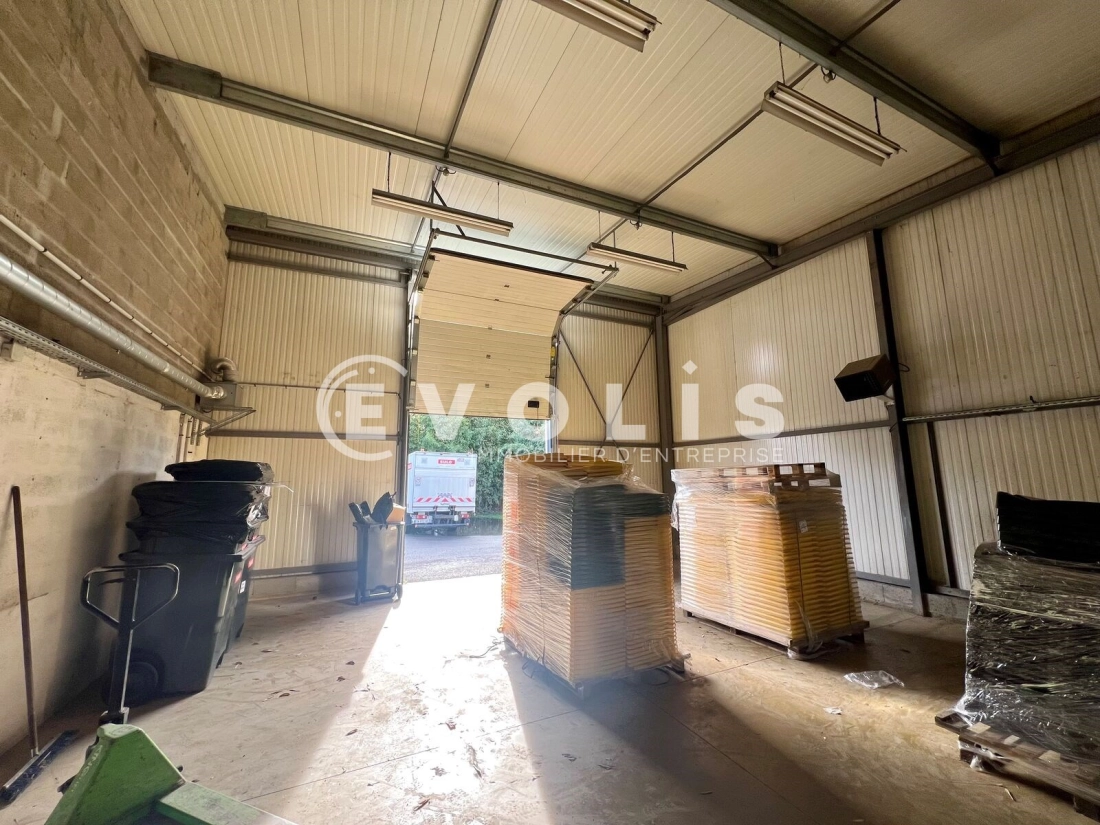 Photo 2 – location Entrepôts / activités	SAINT JEAN D'ILLAC (33127)