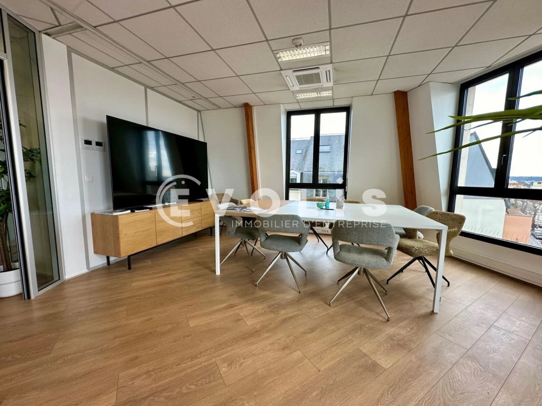 Photo 1 – location bureaux	SAINT MAUR DES FOSSES (94100)