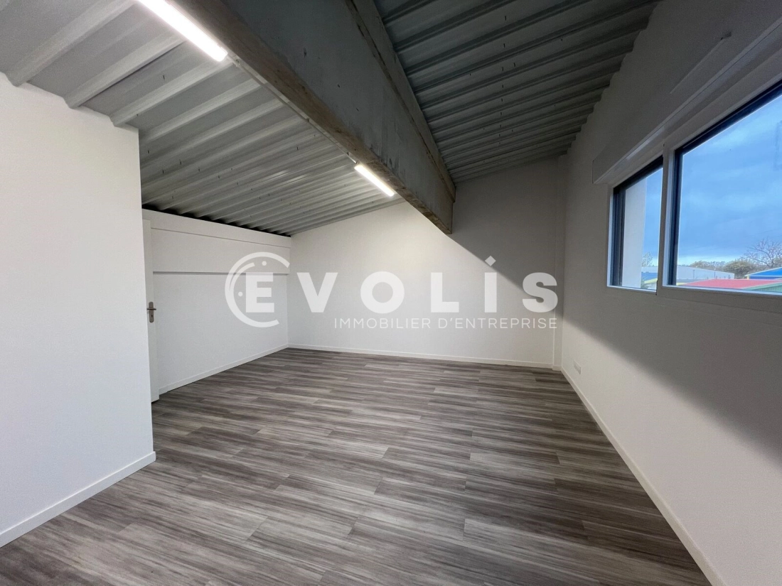 Photo 4 – location Entrepôts / activités	MIOS (33380)