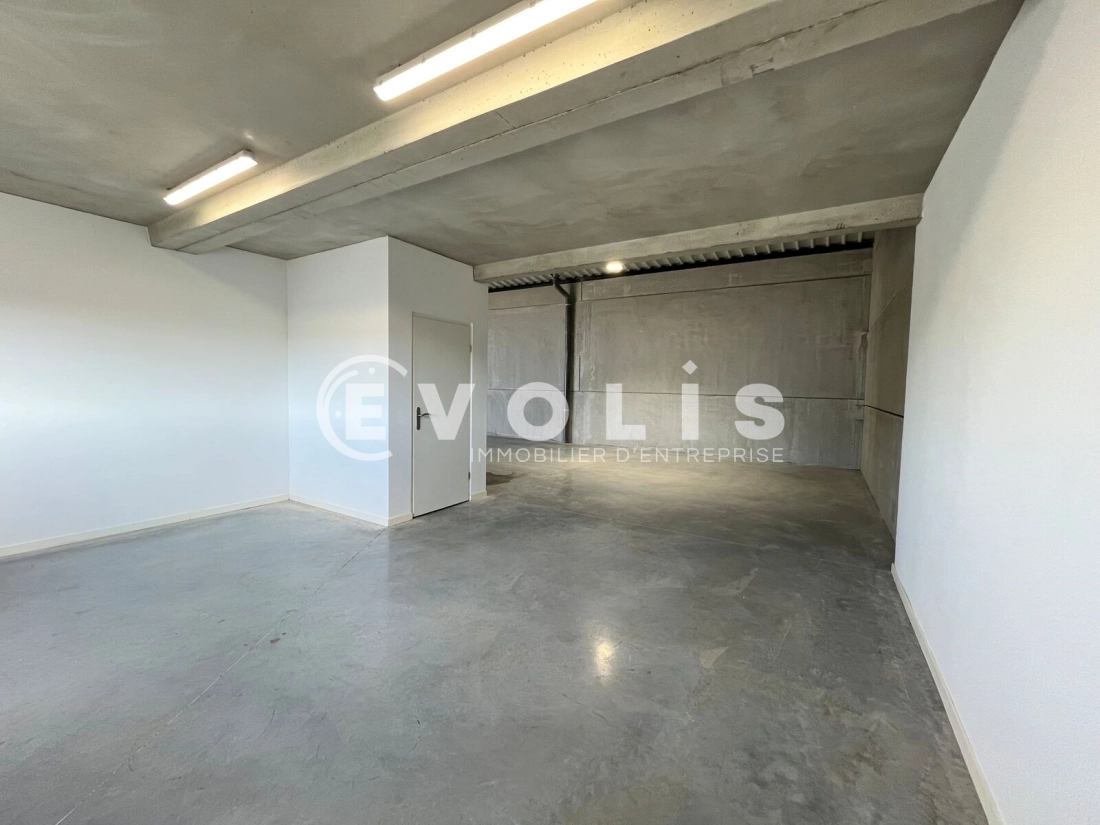 Photo 2 – location Entrepôts / activités	MIOS (33380)