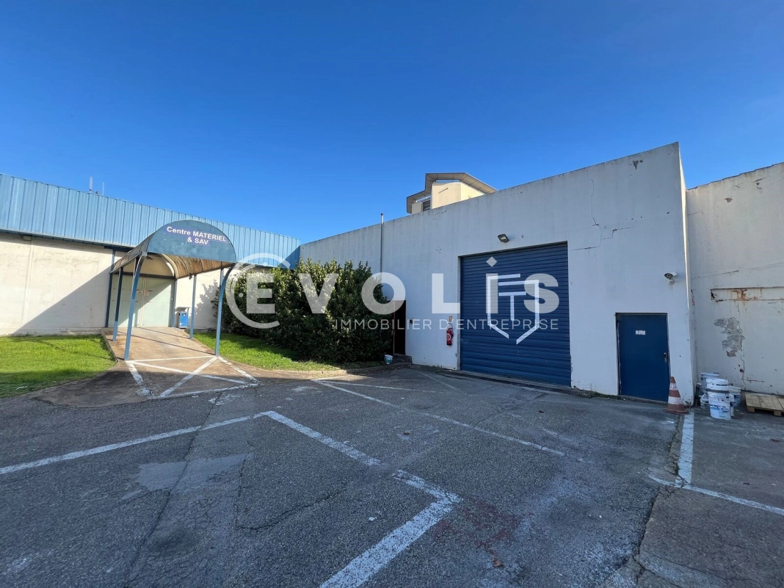 Photo 2 – vente Entrepôts / activités	VILLEURBANNE (69100)