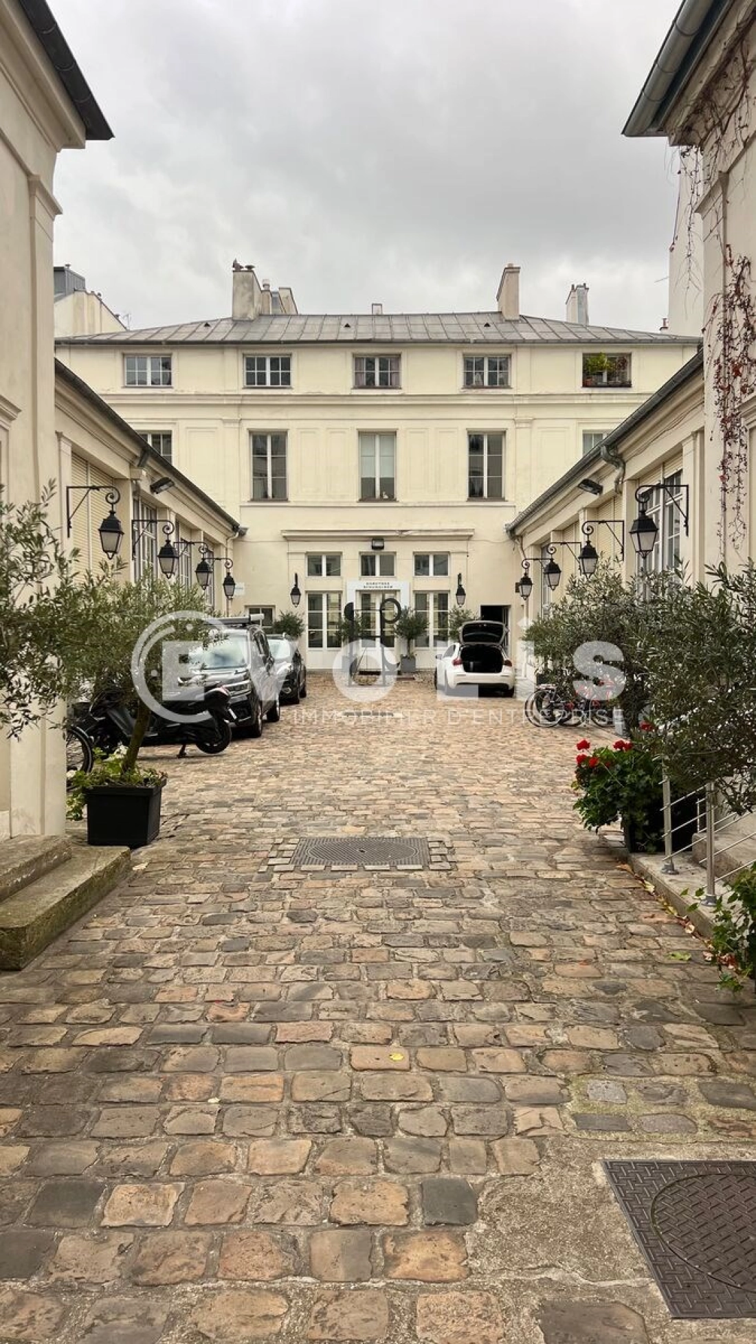 Photo 1 – location bureaux	PARIS (75003)