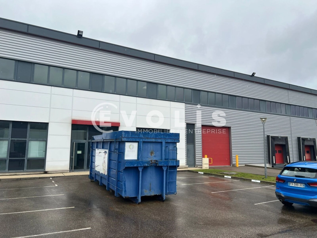 Photo 1 – location Entrepôts / activités	MEYZIEU (69330)