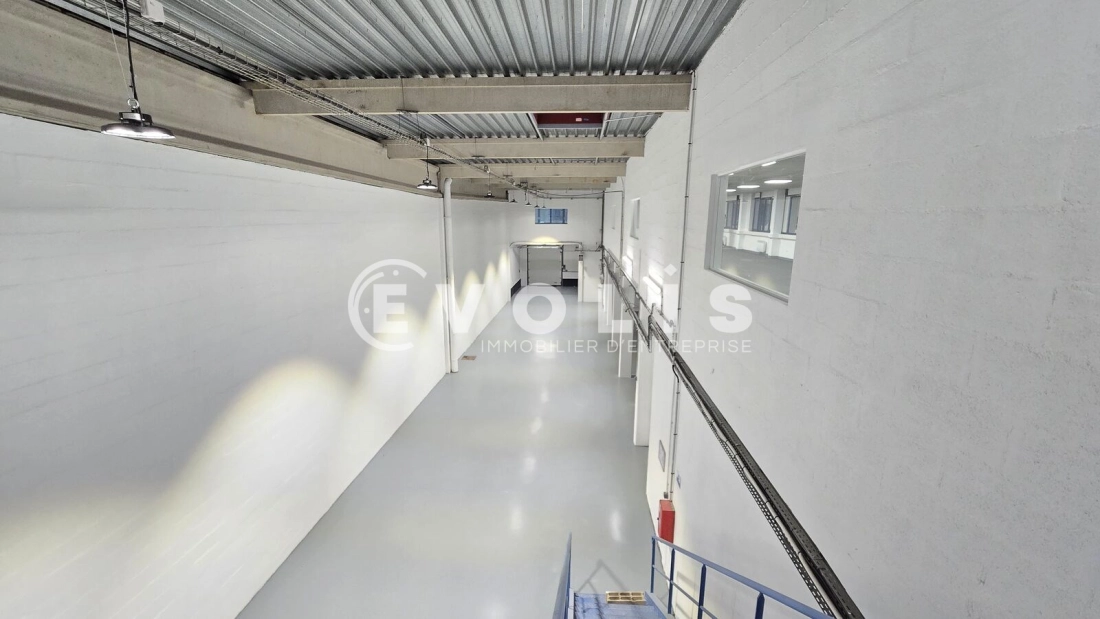 Photo 7 – location Entrepôts / activités	FRESNES (94260)