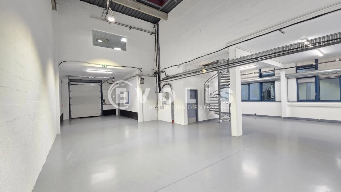 Photo 11 – location Entrepôts / activités	FRESNES (94260)