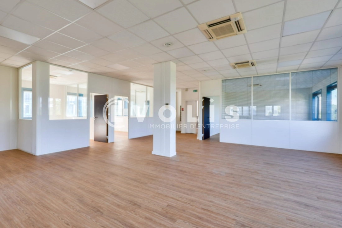 Photo 8 – location Entrepôts / activités	FRESNES (94260)