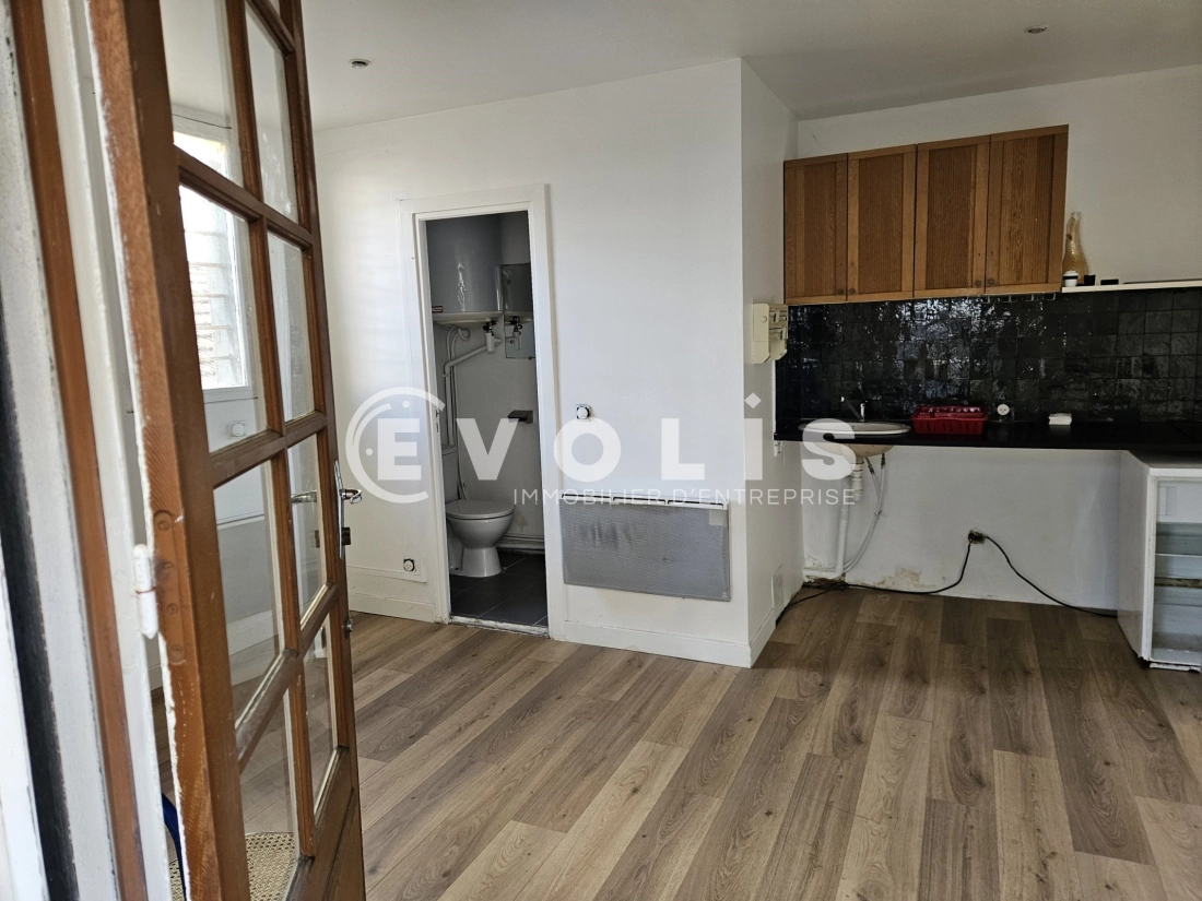 Photo 9 – location Entrepôts / activités	MONTROUGE (92120)