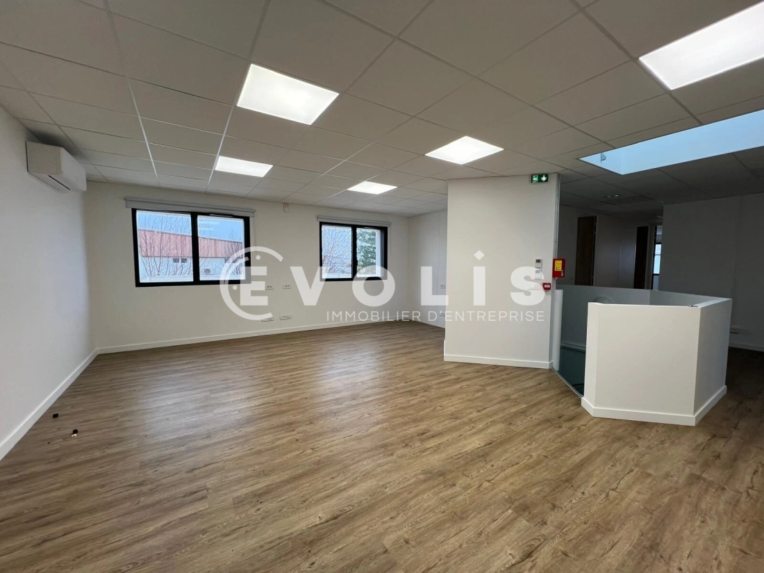 Photo 2 – location bureaux	MORNANT (69440)