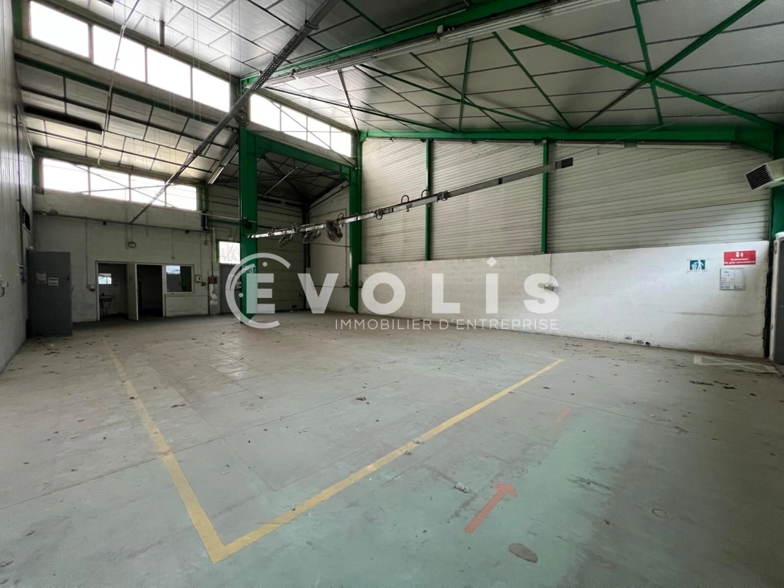 Photo 7 – vente Entrepôts / activités	MORNANT (69440)