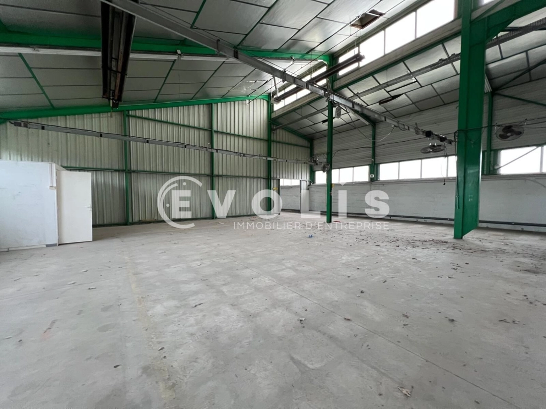 Photo 4 – vente Entrepôts / activités	MORNANT (69440)