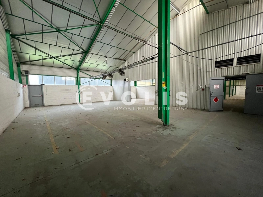 Photo 5 – vente Entrepôts / activités	MORNANT (69440)