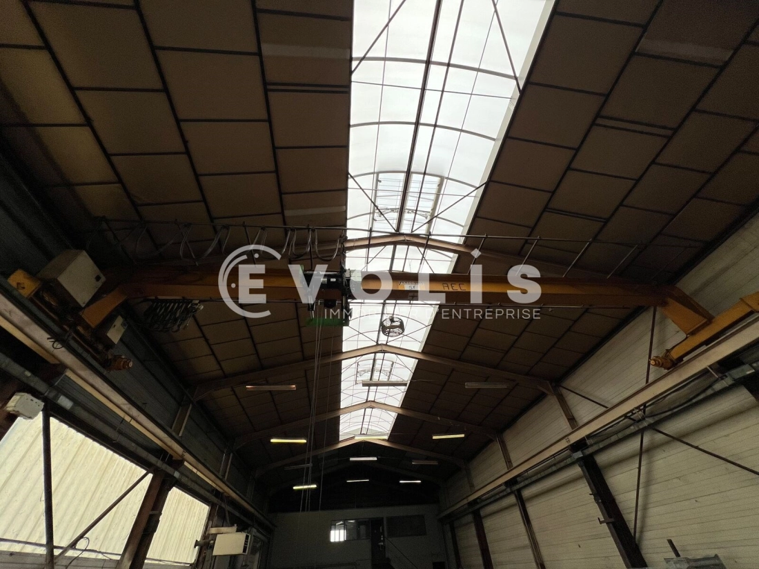 Photo 3 – location Entrepôts / activités	JASSANS RIOTTIER (01480)