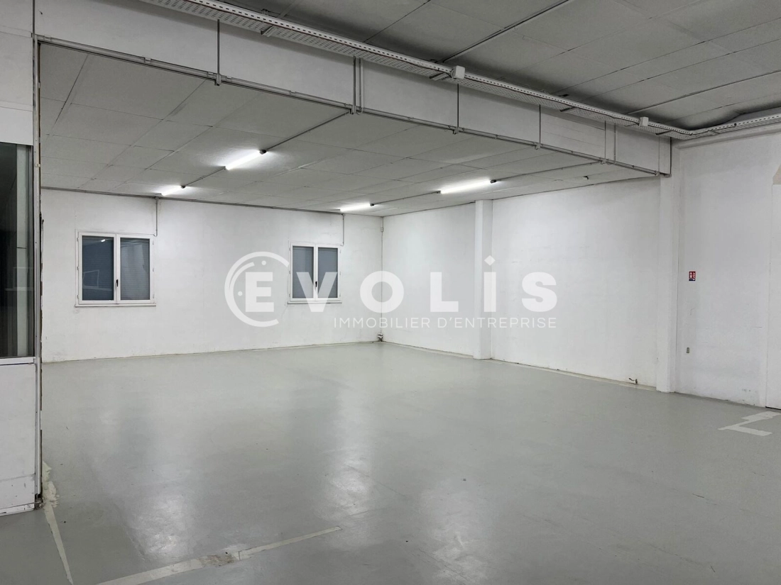 Photo 10 – vente Entrepôts / activités	VILLEFRANCHE SUR SAONE (69400)