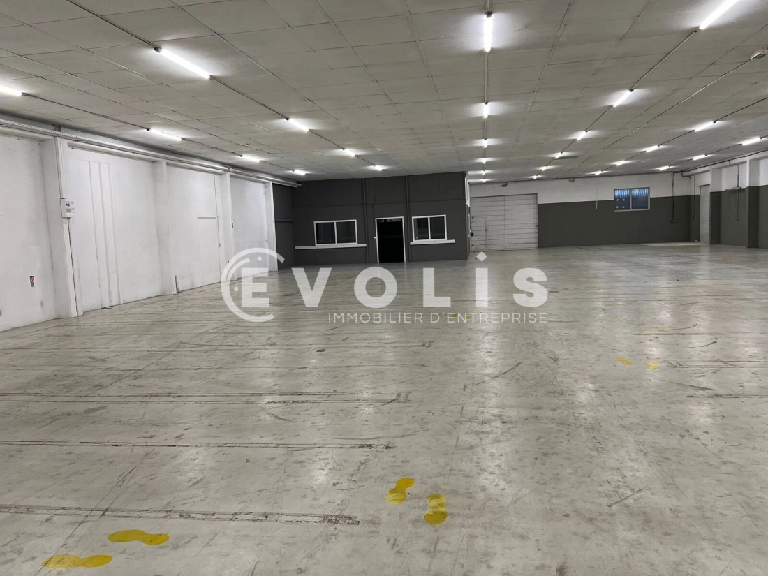 Photo 11 – vente Entrepôts / activités	VILLEFRANCHE SUR SAONE (69400)