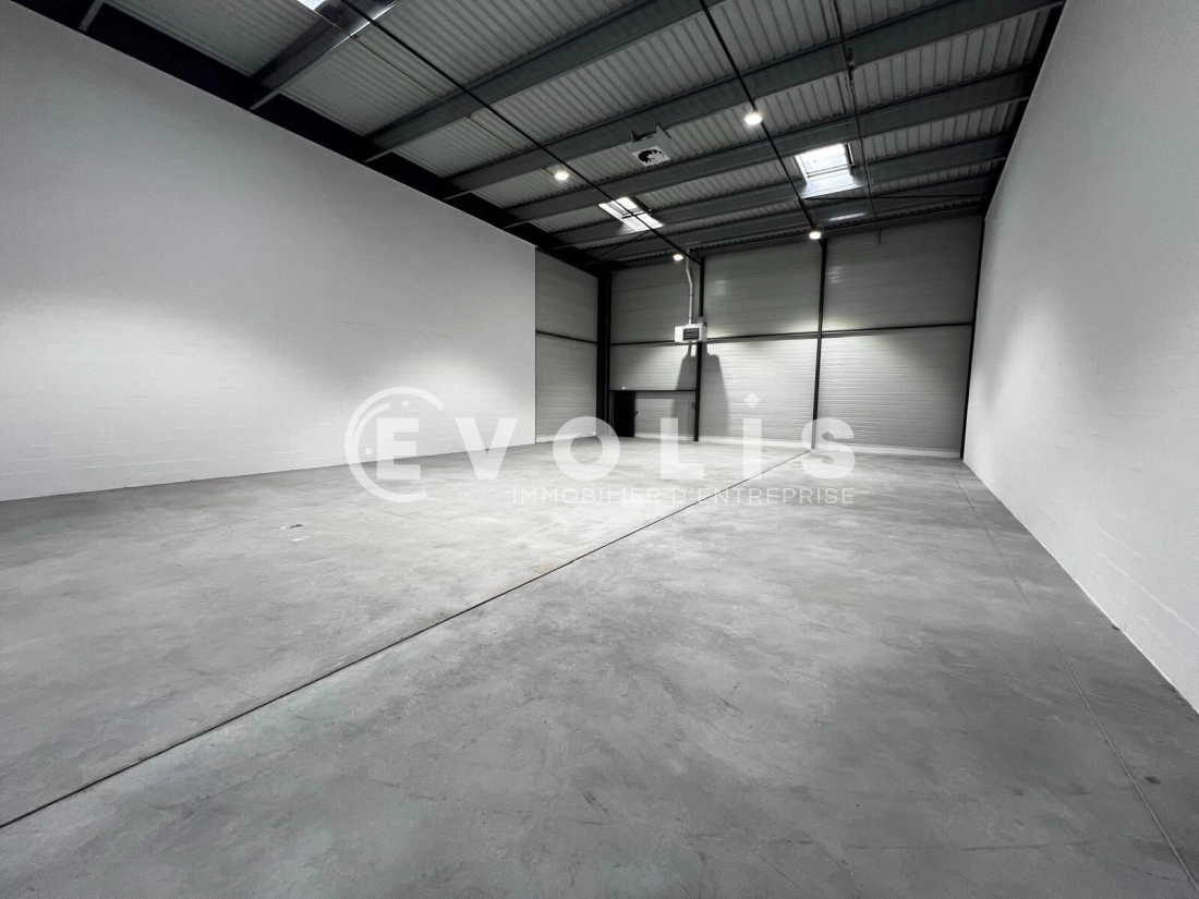 Photo 3 – location Entrepôts / activités	CORBEIL ESSONNES (91100)