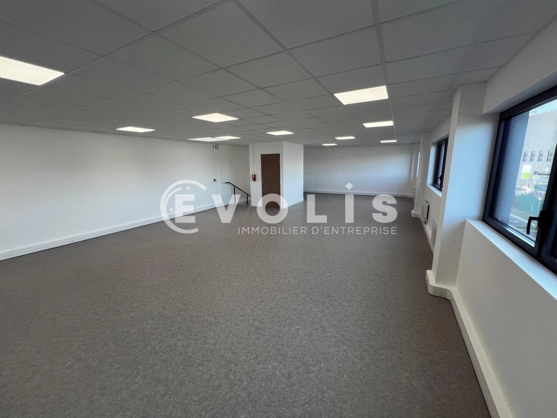 Photo 7 – location Entrepôts / activités	CORBEIL ESSONNES (91100)