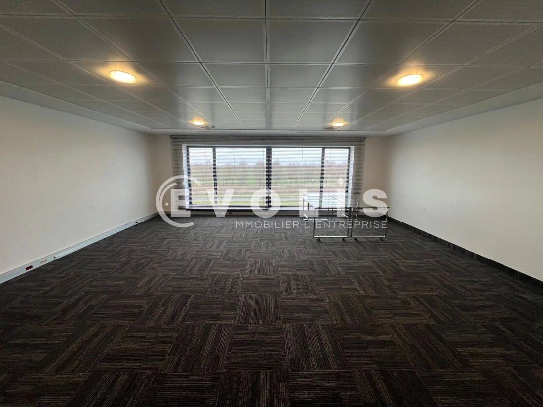 Photo 2 – location bureaux	LIEUSAINT (77127)