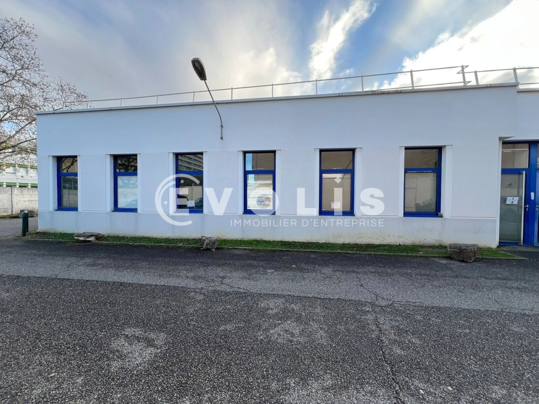 Photo 4 – location Entrepôts / activités	VILLEURBANNE (69100)