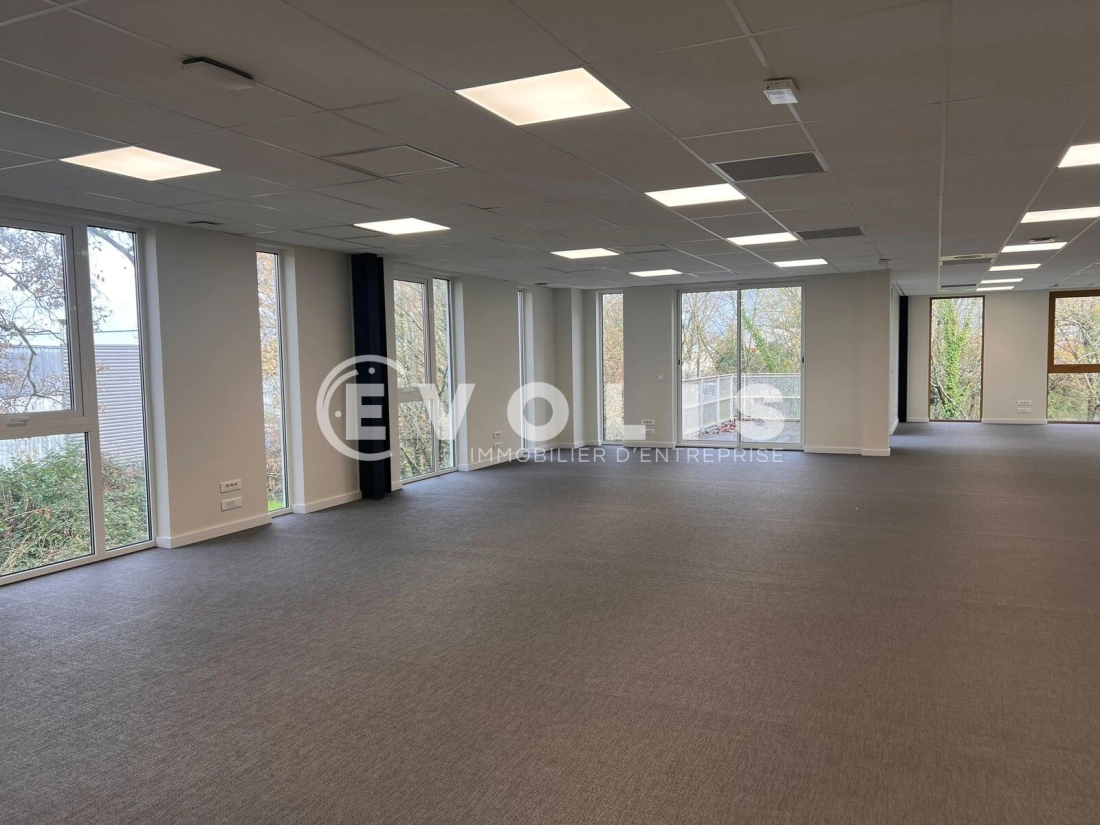 Photo 2 – location bureaux	BRUGES (33520)