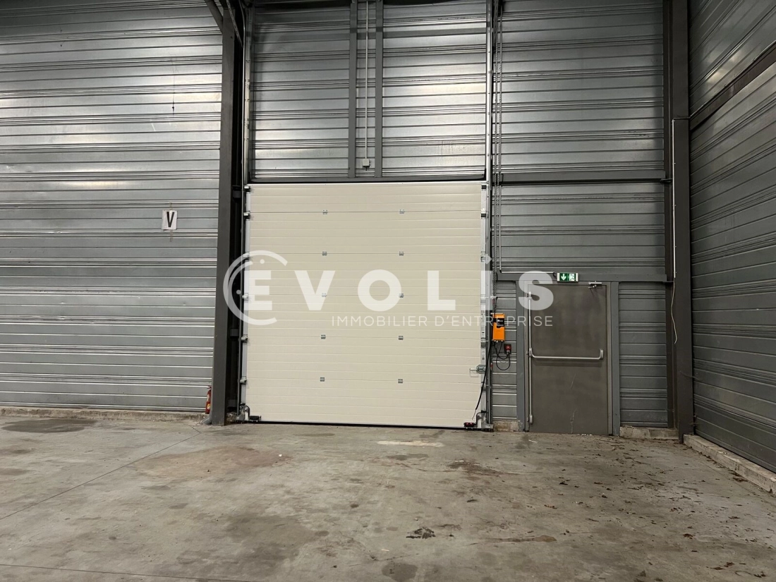 Photo 4 – location Entrepôts / activités	BRUGES (33520)