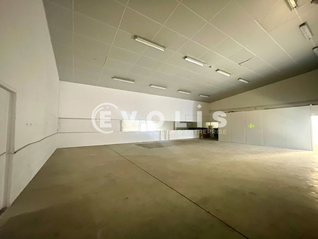 Photo 2 – location Entrepôts / activités	MERIGNAC (33700)