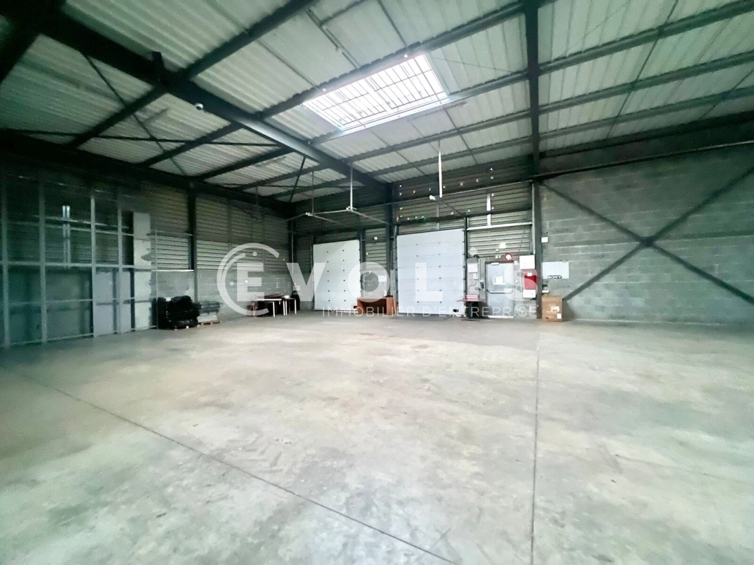 Photo 6 – location Entrepôts / activités	LE HAILLAN (33185)