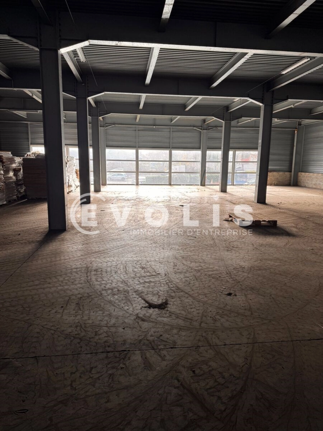 Photo 7 – vente Entrepôts / activités	BUC (78530)